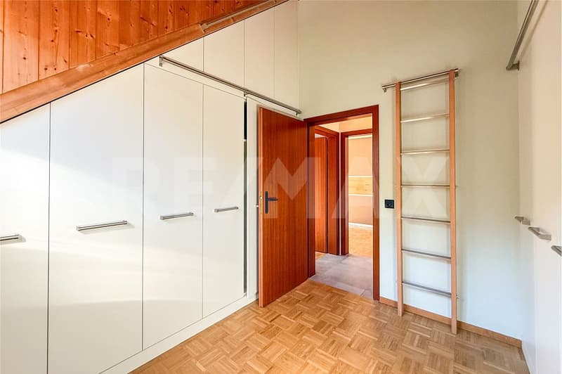Hochwertig modernisierte Maisonette mit viel Komfort und Raum im Zentrum von Obermumpf zu verkaufen (8)