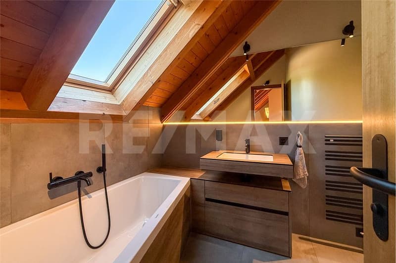 Hochwertig modernisierte Maisonette mit viel Komfort und Raum im Zentrum von Obermumpf zu verkaufen (13)