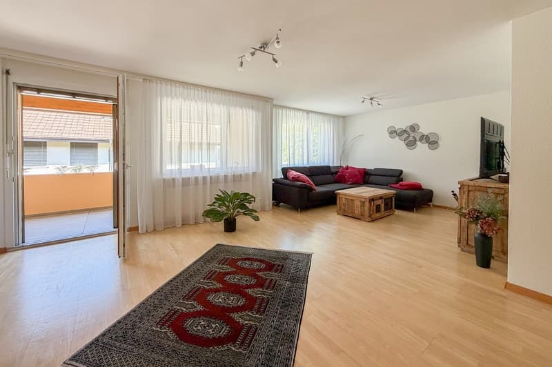 Charmante 3.5-Zimmer-Wohnung mit grosszügigen Nebenflächen (11)