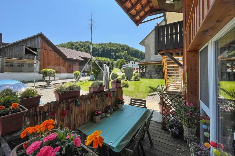 Liebhaberobjekt mit Scheune, Nebenräumen und vielseitigem Potenzial in Hellikon zu verkaufen (5)