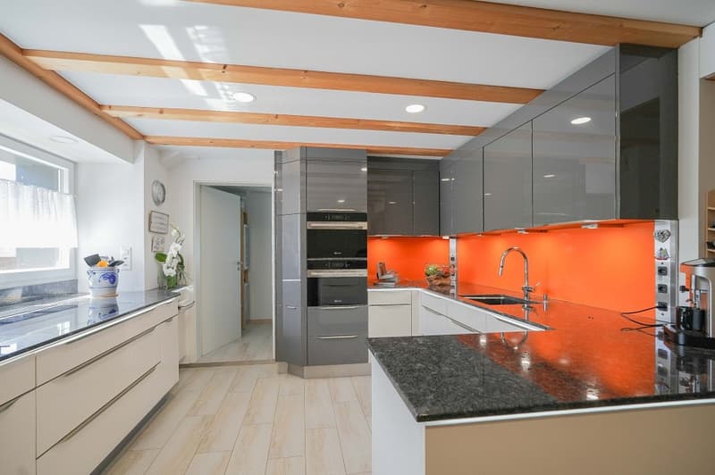 4.5 Zimmer-Maisonette-Wohnung mit riesigem Mehrzweckraum (6)