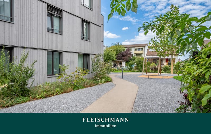 Hochwertige Parterrewohnung mit Gartenanteil in Seenähe