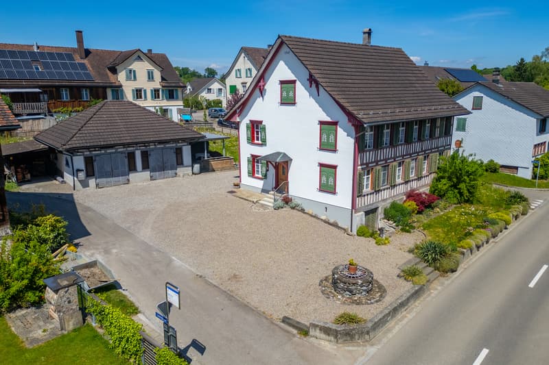 historische Liegenschaft mit grosszügigem Umschwung
