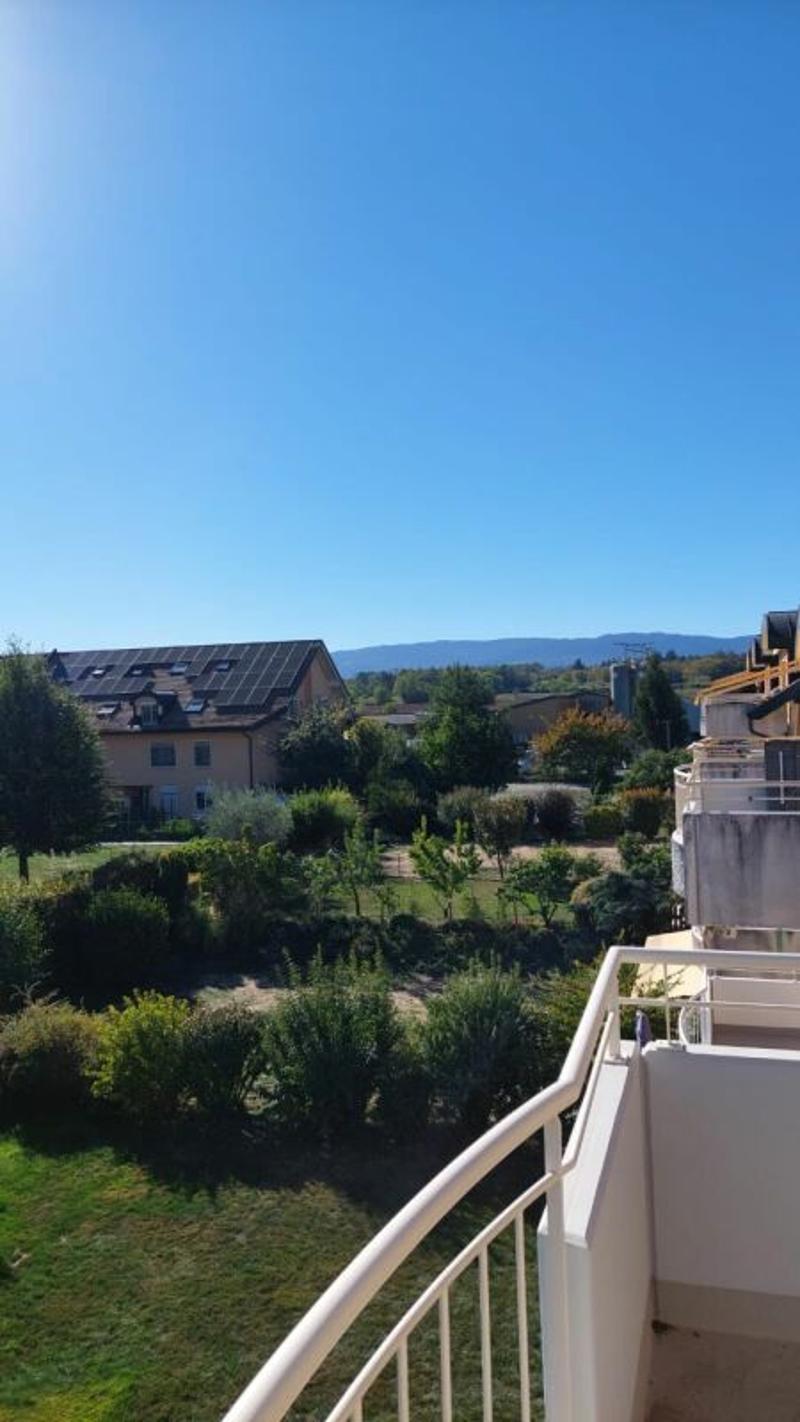 à 15 minutes de Morges, bel appartement avec très beau dégagement sur les alpes et le jura, 2 places de parc (2)