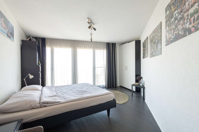 Masterzimmer mit Einbauschrank