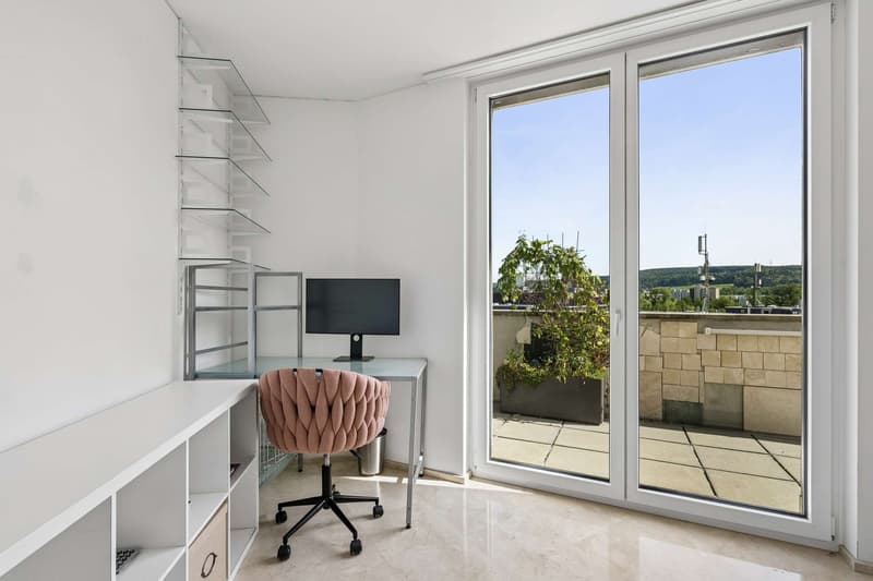Gästezimmer und Büro 11.9 m² mit Weitblick und Terrassenzugang