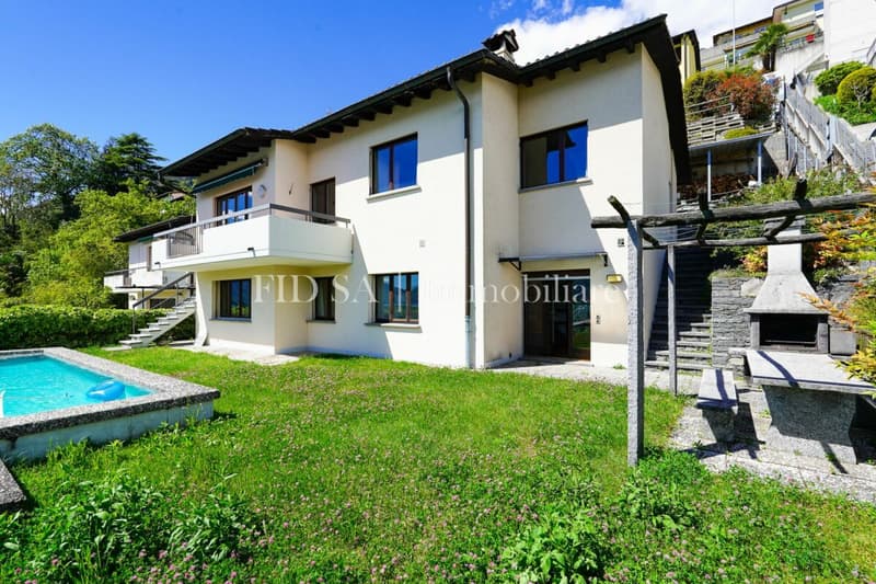 MINUSIO - Ampia casa bifamiliare con grande potenziale e splendida vista (1)