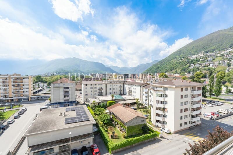 LOCARNO - Wohnung im Zentrum mit freiem Blick vom 7. Stock (2)