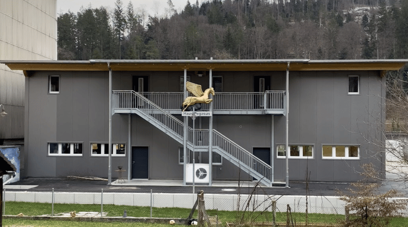 Locali polivalenti nella "Casa Pegaso" (11)