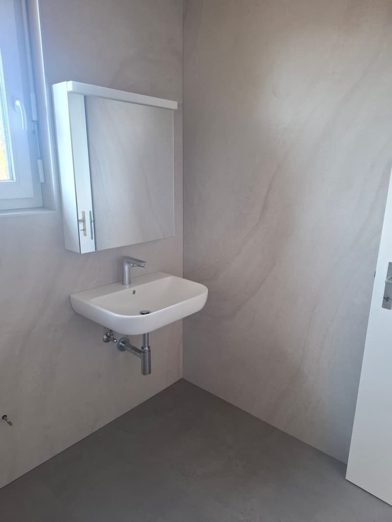 Appartamento di 4,5 locali con balcone in zona tranquilla (10)