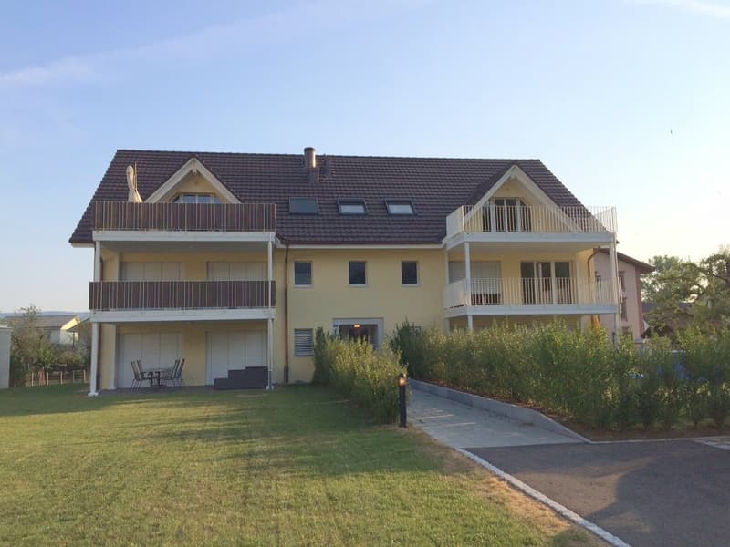 Modern 3.5-room apartment with large, covered balcony (2)