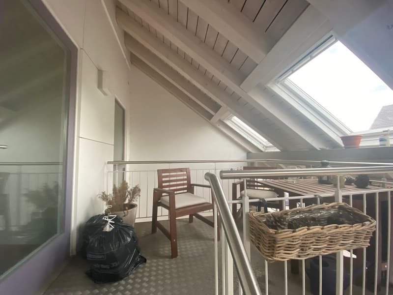Cozy attic apartment with fireplace (14)