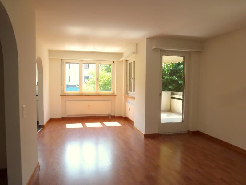 Wohnzimmer mit Essplatz