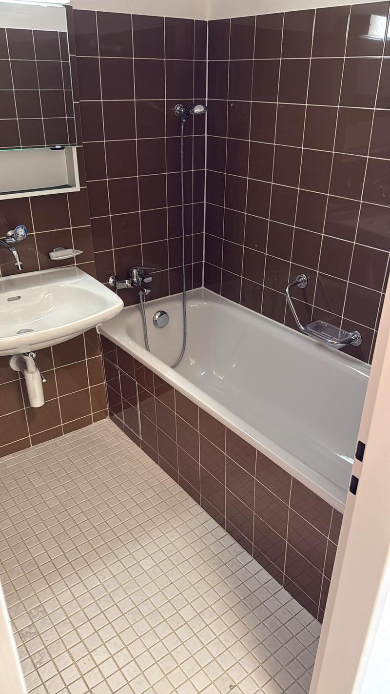 Helle, freundliche und optimal gelegene 1-Zimmerwohnung (St. Johann) (5)