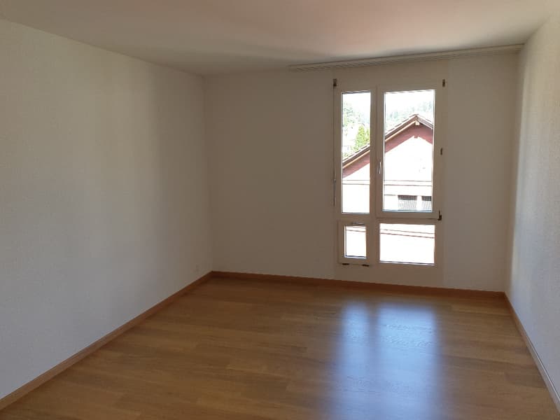 Bright 3.5-room apartment with 2 balconies (6)