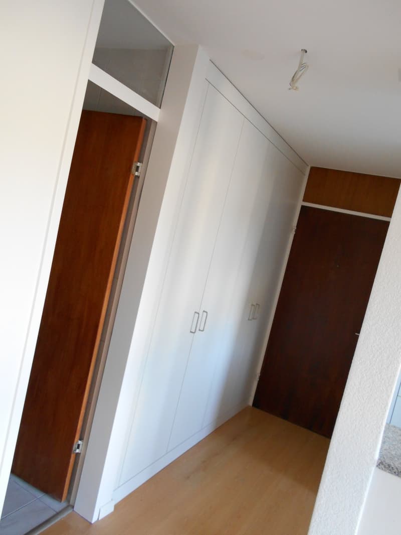 Près de la ville et du lac - appartement de 3 pièces confortable (3)