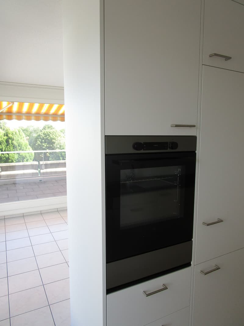 3.5-Zimmer-Attikawohnung mit neuer Küche (7)