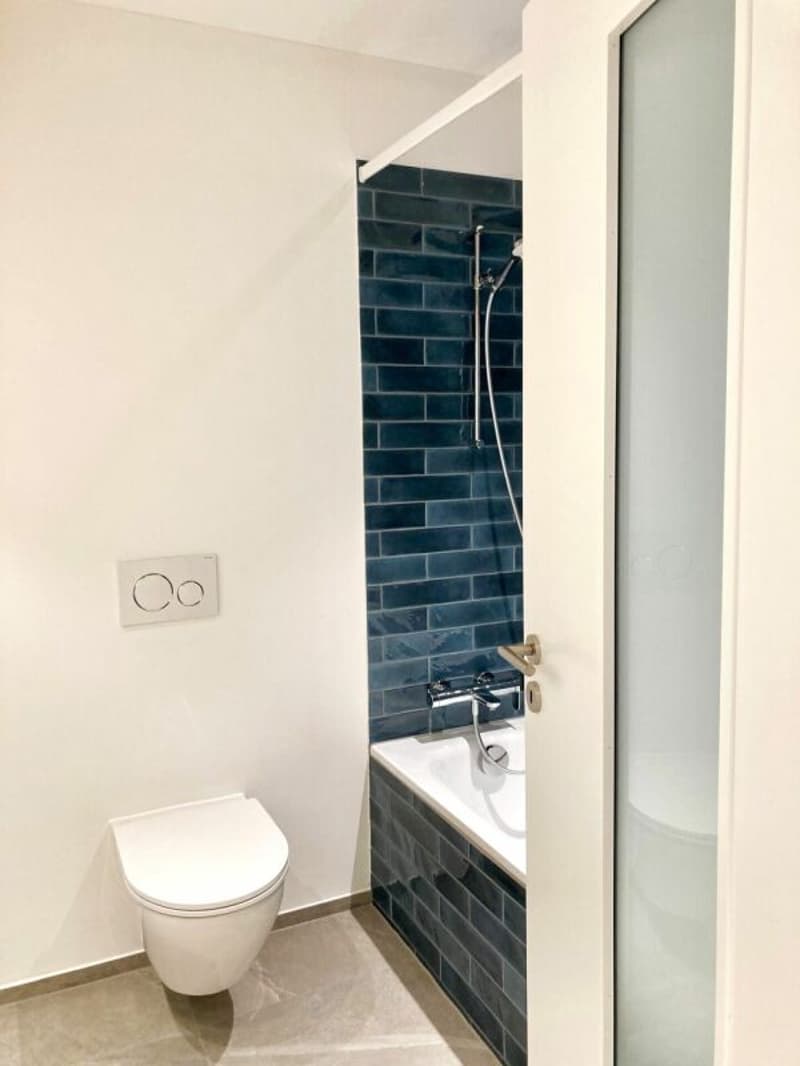 Nasszelle mit Badewanne