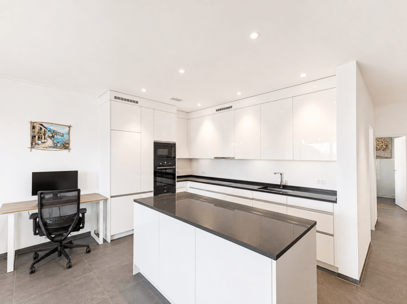 Offene Küche (virtuelles Homestaging)