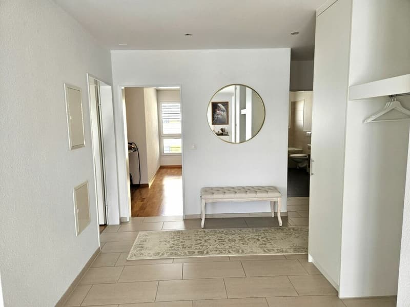 Exklusive 3.5 Zimmer Attika-Wohnung im Eigentumsstandard mit 2 Terrassen (5)