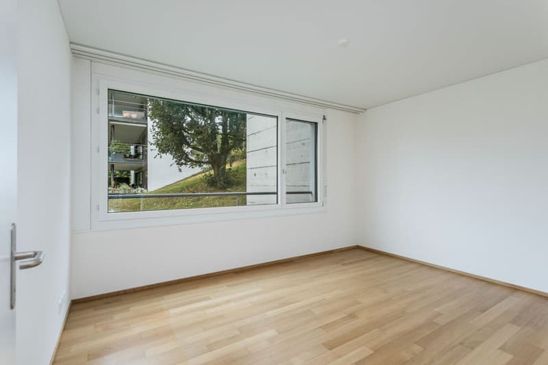 Charmante 3.5-Zimmer-Gartenwohnung mit viel Privatsphäre in der Stadt Zug (9)