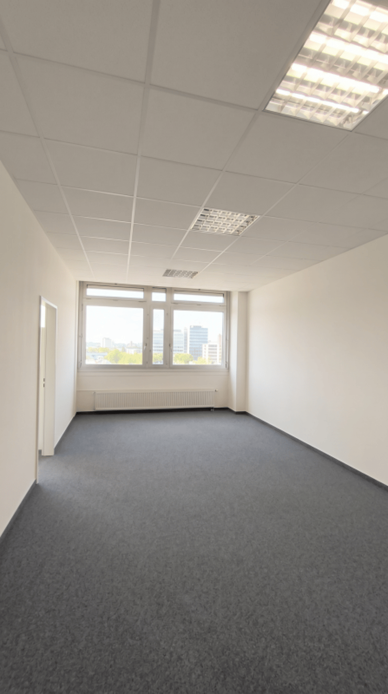 Travaillez intelligemment à Regensdorf - espaces de bureau modernes incl. zone communautaire (3)