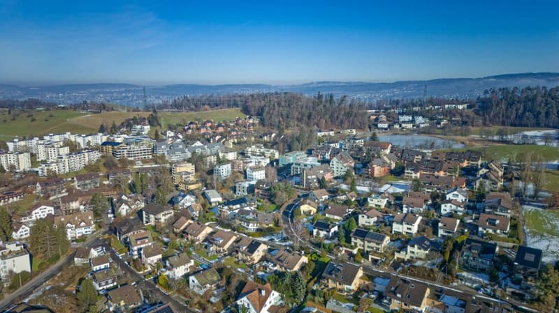 Sole e vicinanza alla città: appartamento di 3,5 locali (in precedenza 4,5 locali) in una posizione popolare (12)