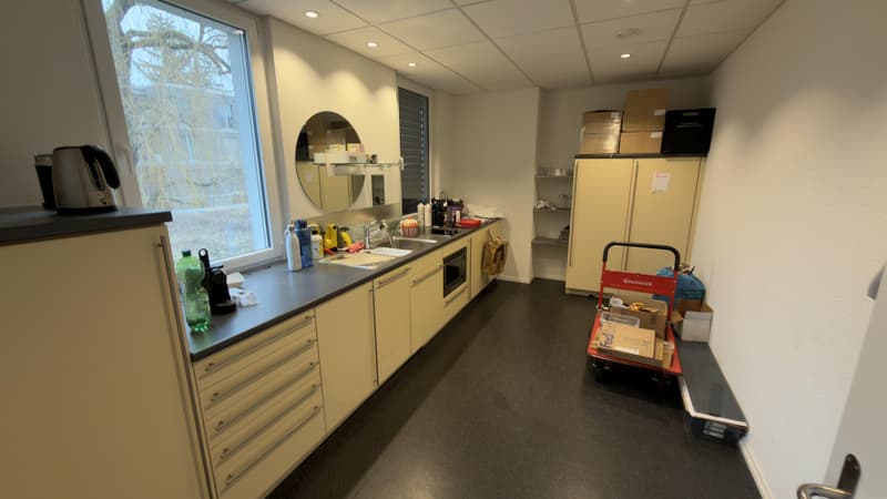 Central office and commercial space for rent in Urdorf (4)