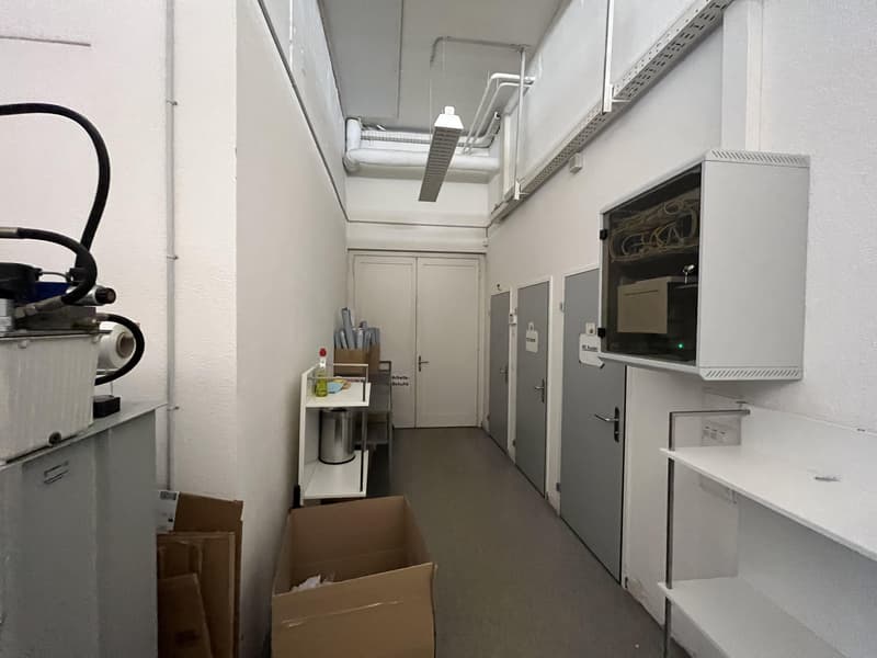 Attractive retail space, directly on the highway in Dierikon LU (9)