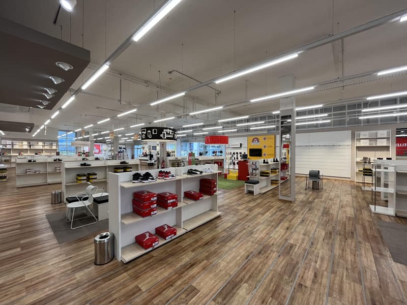 Attractive retail space, directly on the highway in Dierikon LU (7)