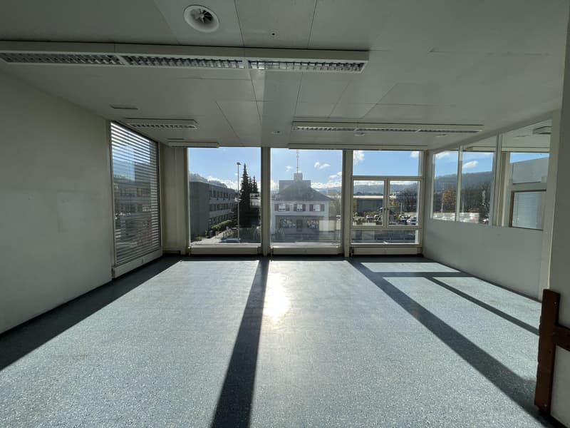 Espace commercial central à louer (5)