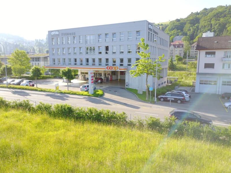 Attractive office space for rent in St. Gallen (1)