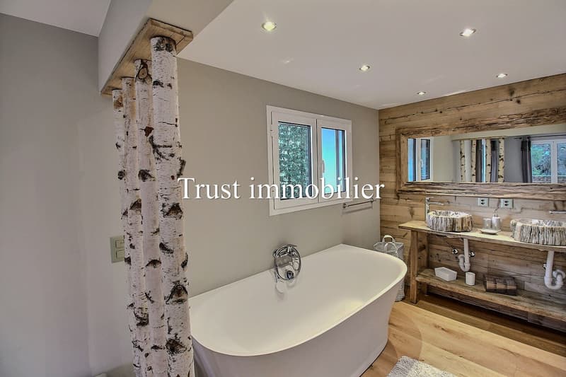 1.6007L. Chalet à louer au centre de Crans (10)