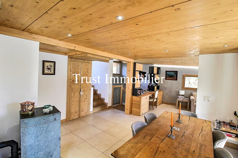 1.6004L.Superbe Chalet à louer au Centre de Crans (8)
