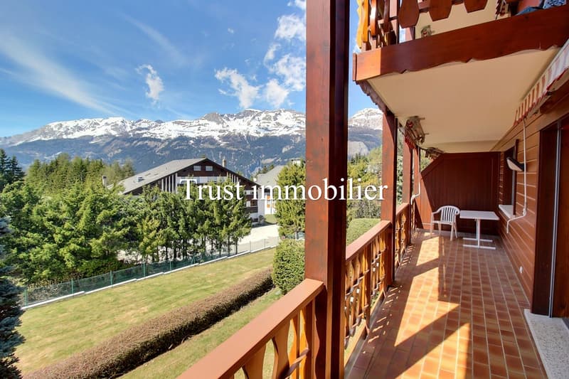 3010. EXCLUSIVITE. Appartement traversant dans jolie résidence (8)