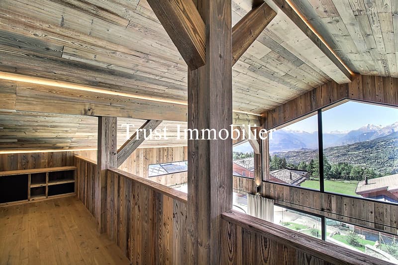 6041. Chalet Rare, 15 min à pied du Regent (8)