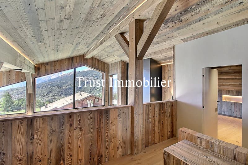 6041. Chalet Rare, 15 min à pied du Regent (11)