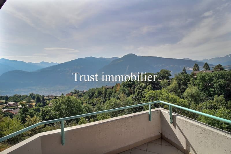6002. Bright house with panoramic view of the mountains (8)