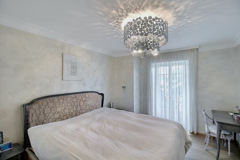 4002. Appartement moderne au centre de Montreux, vue lac (6)