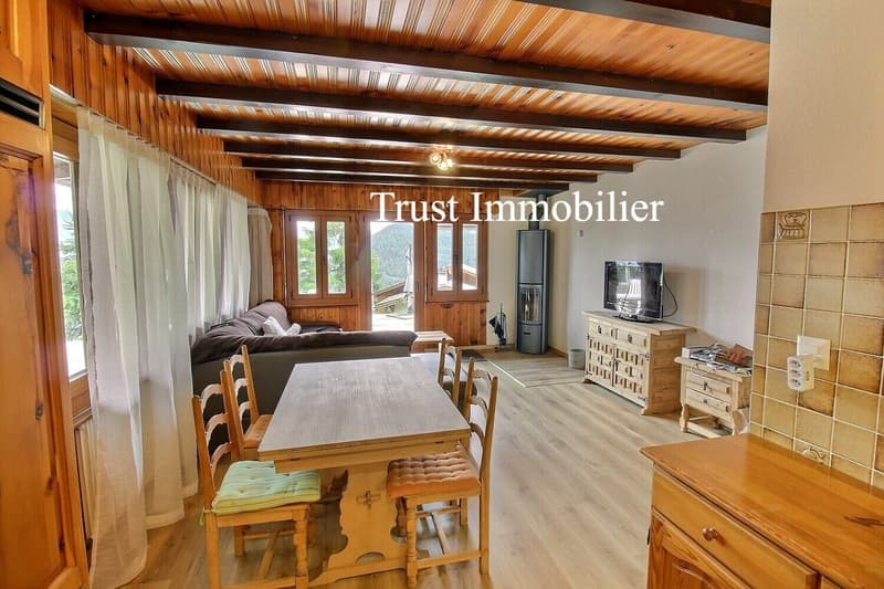 Chalet de 5.5 pièces un véritable refuge alpin au coeur de La Tzoumaz (2)