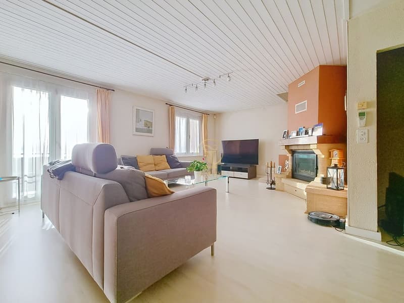 Exclusivity! ARZIER-LE-MUIDS - magnificent semi-detached villa with 6.5 rooms - Negotiable price. (6)