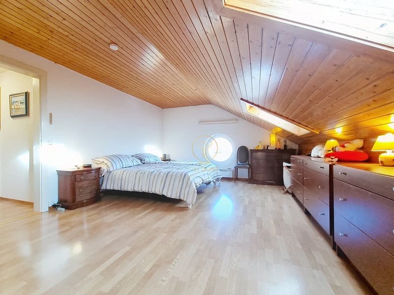 Exclusivity! ARZIER-LE-MUIDS - magnificent semi-detached villa with 6.5 rooms - Negotiable price. (8)