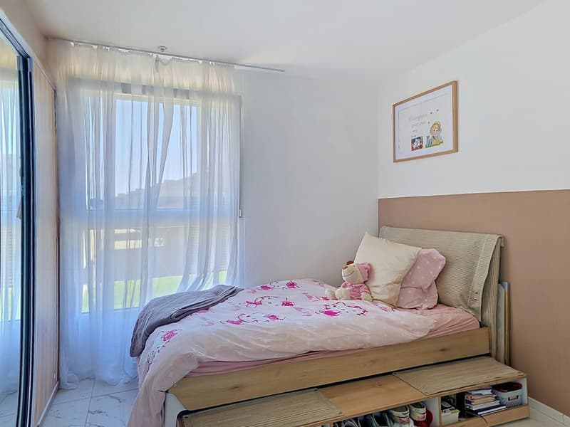 LUCENS - OPEN HOUSE - Exceptional contemporary apartment with terrace and garden, 4 rooms, for sale in the heart of the village. (5)