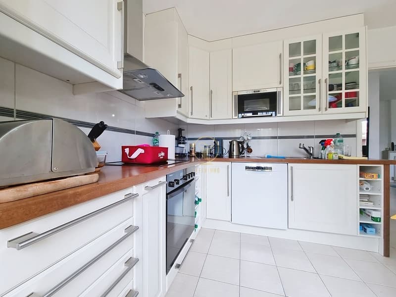 RENENS - Semi-detached villa with 5.5 rooms and large garden, not subject to a PPE. (6)
