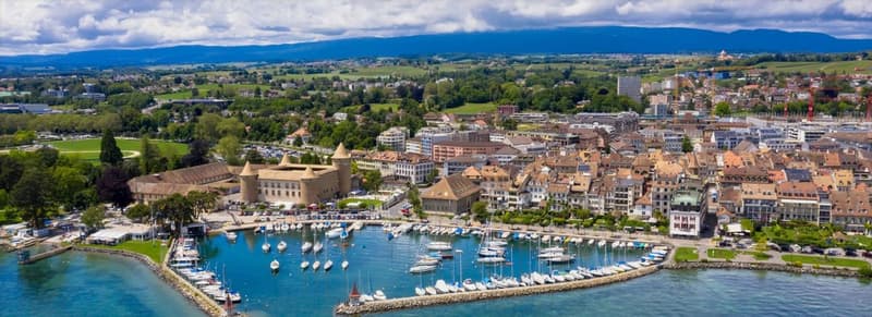 MORGES: Mehrere außergewöhnliche Einfamilienhäuser in der Umgebung (1)