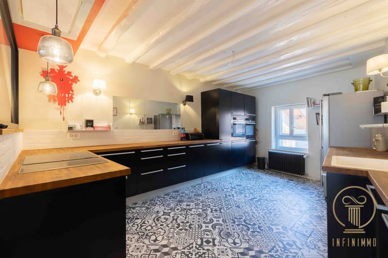 AUBONNE - Prächtige Dreispitz-Wohnung (2)