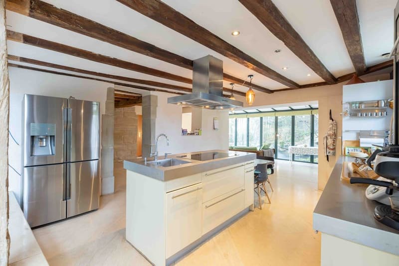 SULLENS, love at first sight! Beautiful village house, very well renovated, to be discovered. (9)