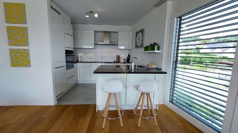 YENS - Prächtige Wohnung mit Seeblick (7)