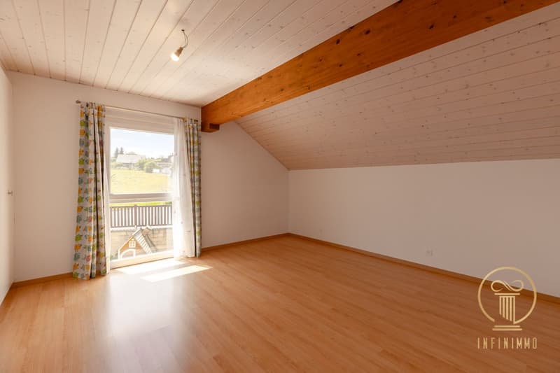 ST-OYENS - jolie villa jumelle de 5.5 pièces dans un quartier calme et très agréable. (9)