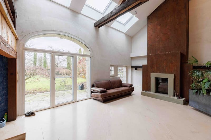 SULLENS, coup de coeur! Maison villageoise très bien rénovée à découvrir. (5)